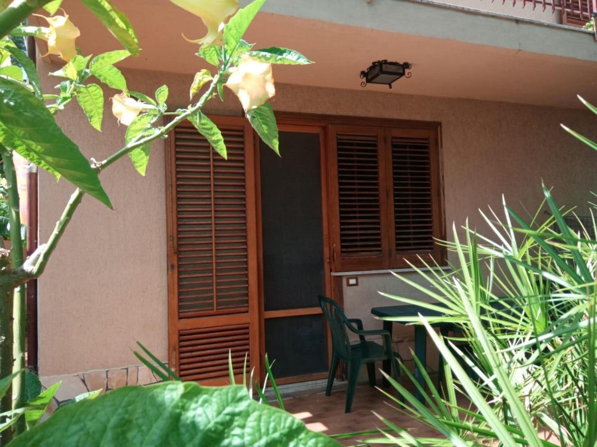 Green Villa Sand Beach Center Close Sea Veiw 체팔루 외부 사진