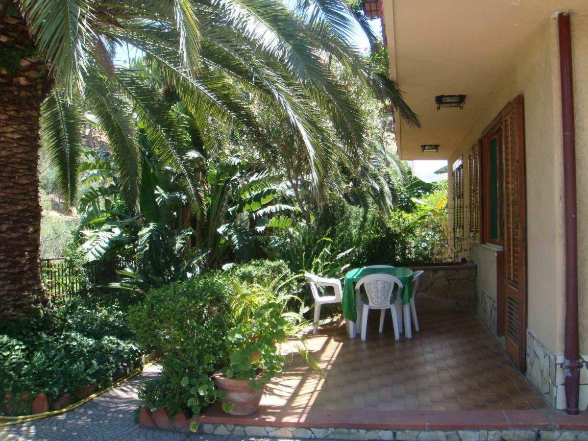 Green Villa Sand Beach Center Close Sea Veiw 체팔루 외부 사진