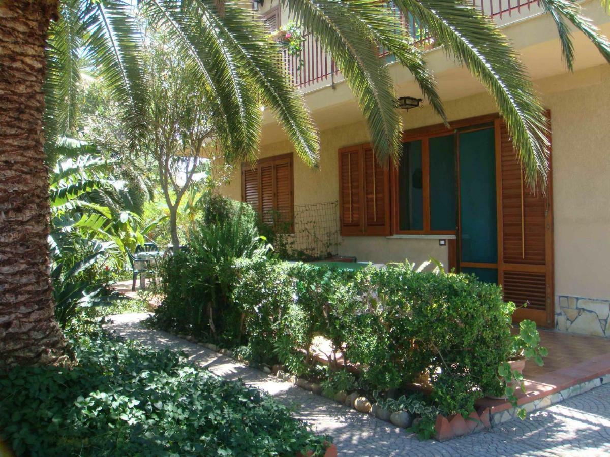 Green Villa Sand Beach Center Close Sea Veiw 체팔루 외부 사진